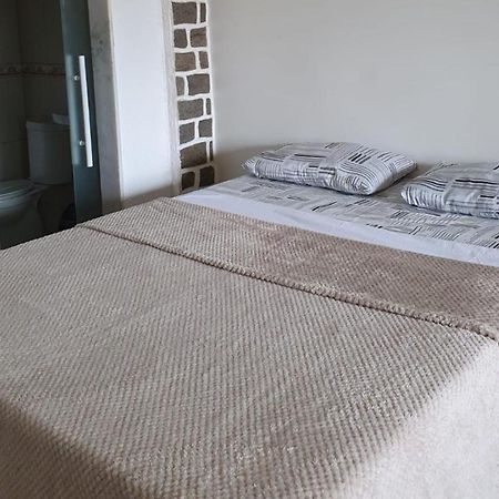 Guest House Flor De Laranjeira São Pedro da Aldeia Chambre photo